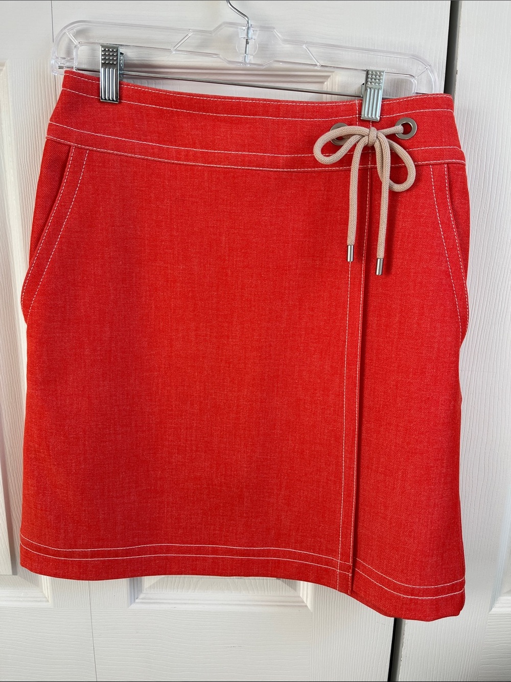 Ann Taylor skirt, fully lined, like new!!
